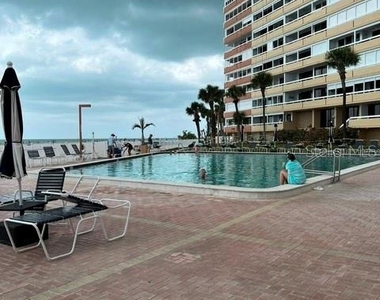 17920 Gulf Boulevard - Photo Thumbnail 4