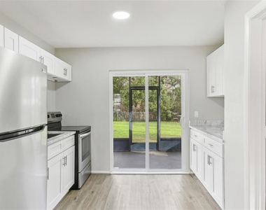 7711 Amherst Street - Photo Thumbnail 8