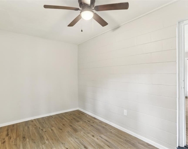 7711 Amherst Street - Photo Thumbnail 14