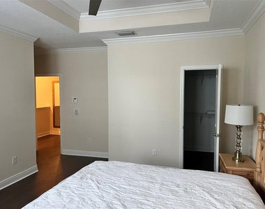 115 N Arrawana Avenue - Photo Thumbnail 11