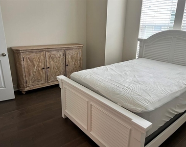115 N Arrawana Avenue - Photo Thumbnail 16