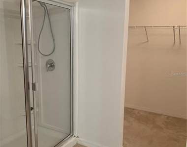 5725 Lacar Way - Photo Thumbnail 6
