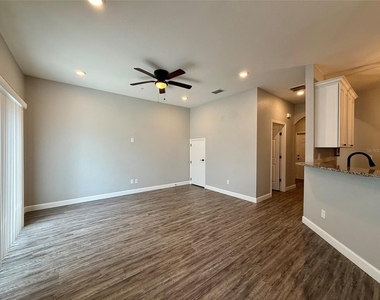 2430 Willow Way - Photo Thumbnail 2