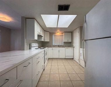 9933 Sweepstakes Lane - Photo Thumbnail 9