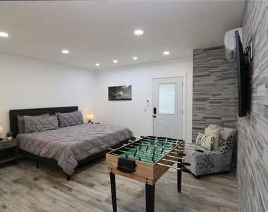 1470 Wedge Way - Photo Thumbnail 14
