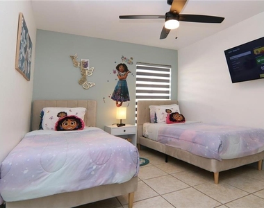1470 Wedge Way - Photo Thumbnail 22
