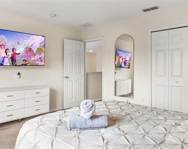 239 Carrera Avenue - Photo Thumbnail 25