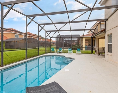 239 Carrera Avenue - Photo Thumbnail 40