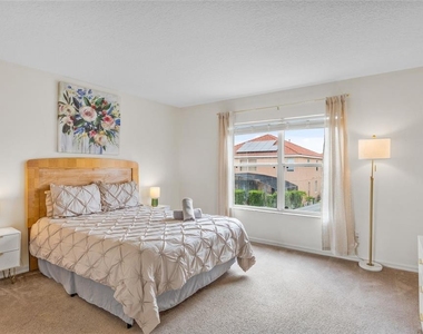 239 Carrera Avenue - Photo Thumbnail 21