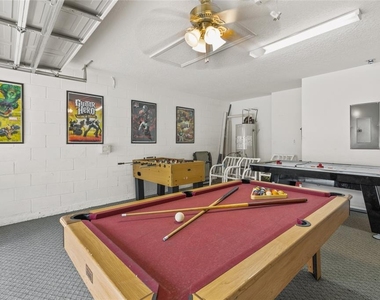 239 Carrera Avenue - Photo Thumbnail 19