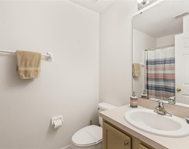239 Carrera Avenue - Photo Thumbnail 14