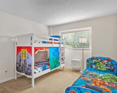 239 Carrera Avenue - Photo Thumbnail 32