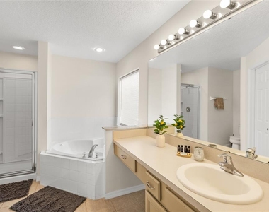239 Carrera Avenue - Photo Thumbnail 26