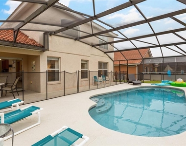 239 Carrera Avenue - Photo Thumbnail 37