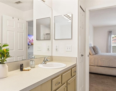 239 Carrera Avenue - Photo Thumbnail 28