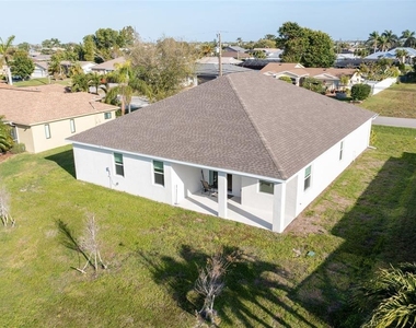 1452 Se 13th Terrace - Photo Thumbnail 2