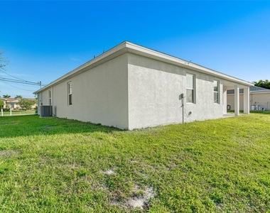 1452 Se 13th Terrace - Photo Thumbnail 44
