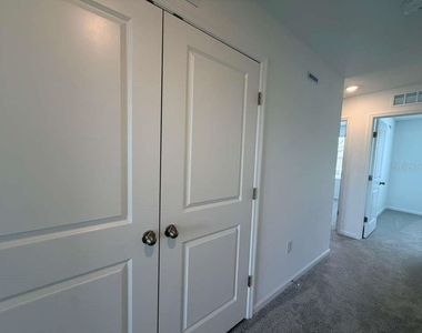 3628 Spire Drive - Photo Thumbnail 8