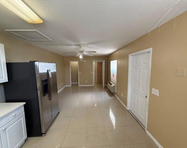 709 Orchid Drive - Photo Thumbnail 4