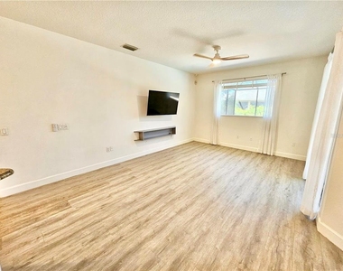 7342 Loblolly Bay Trail - Photo Thumbnail 5