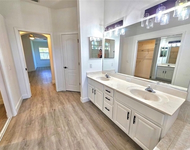 7342 Loblolly Bay Trail - Photo Thumbnail 18