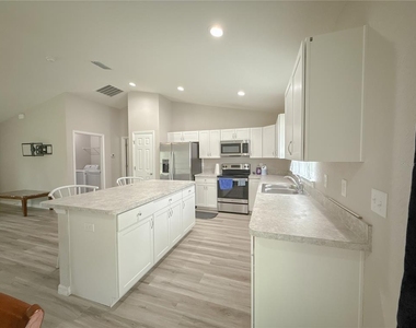 15434 Sw 29th Terrace Road - Photo Thumbnail 8