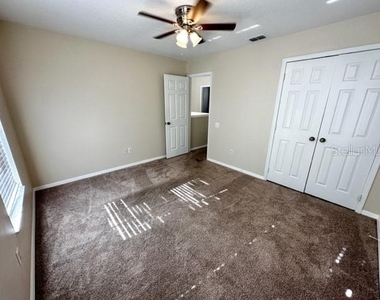 955 W Charing Cross Circle - Photo Thumbnail 27