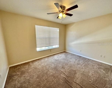 955 W Charing Cross Circle - Photo Thumbnail 23