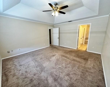 955 W Charing Cross Circle - Photo Thumbnail 17