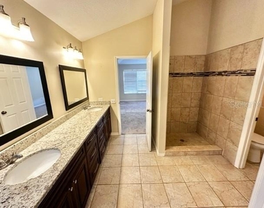 955 W Charing Cross Circle - Photo Thumbnail 20