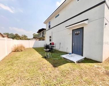 907 Randall Street - Photo Thumbnail 16