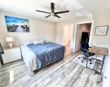 907 Randall Street - Photo Thumbnail 14