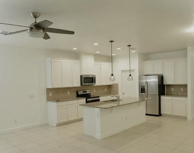 81 Mayo Court - Photo Thumbnail 5