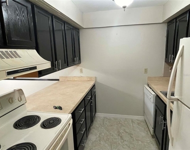 1000 Lake Of The Woods Boulevard - Photo Thumbnail 6