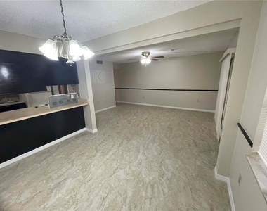 1000 Lake Of The Woods Boulevard - Photo Thumbnail 2