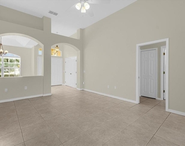13131 Luxbury Loop - Photo Thumbnail 11