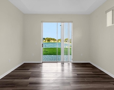 13131 Luxbury Loop - Photo Thumbnail 24