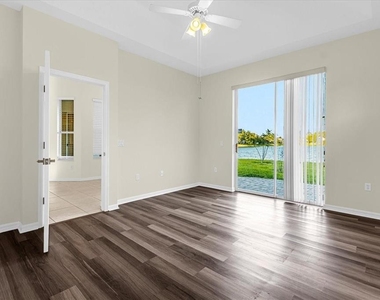 13131 Luxbury Loop - Photo Thumbnail 23