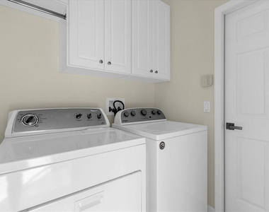13131 Luxbury Loop - Photo Thumbnail 16