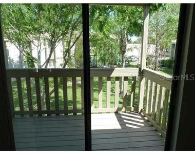 137 Springwood Circle - Photo Thumbnail 9