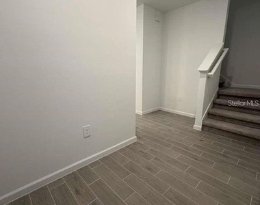 3692 Se 37th Court - Photo Thumbnail 15