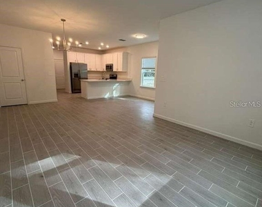3692 Se 37th Court - Photo Thumbnail 13