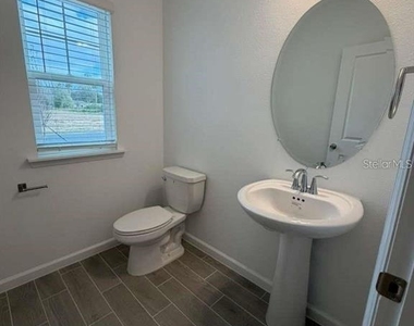 3692 Se 37th Court - Photo Thumbnail 12