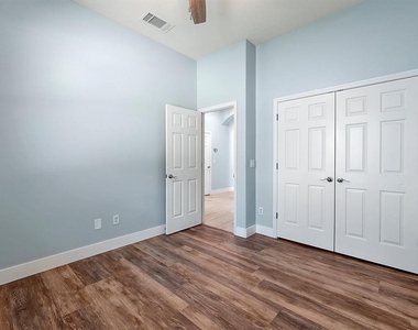 231 Lakay Place - Photo Thumbnail 32