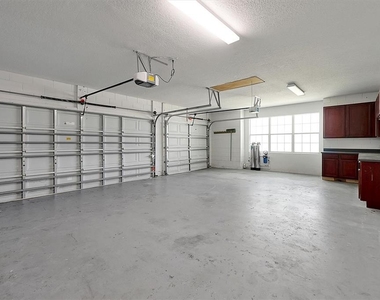 231 Lakay Place - Photo Thumbnail 37