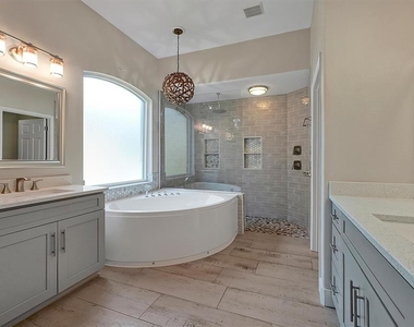 231 Lakay Place - Photo Thumbnail 18