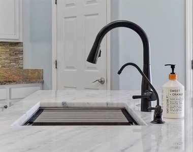 231 Lakay Place - Photo Thumbnail 8