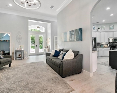 231 Lakay Place - Photo Thumbnail 4