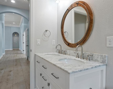 231 Lakay Place - Photo Thumbnail 30