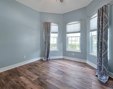 231 Lakay Place - Photo Thumbnail 34